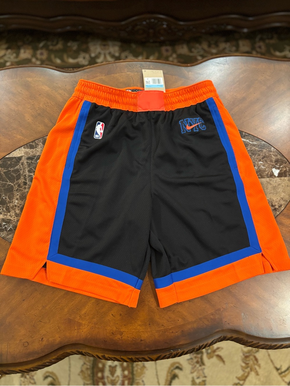 New York Knicks Men's Black 2022/23 City Edition Size Medium
